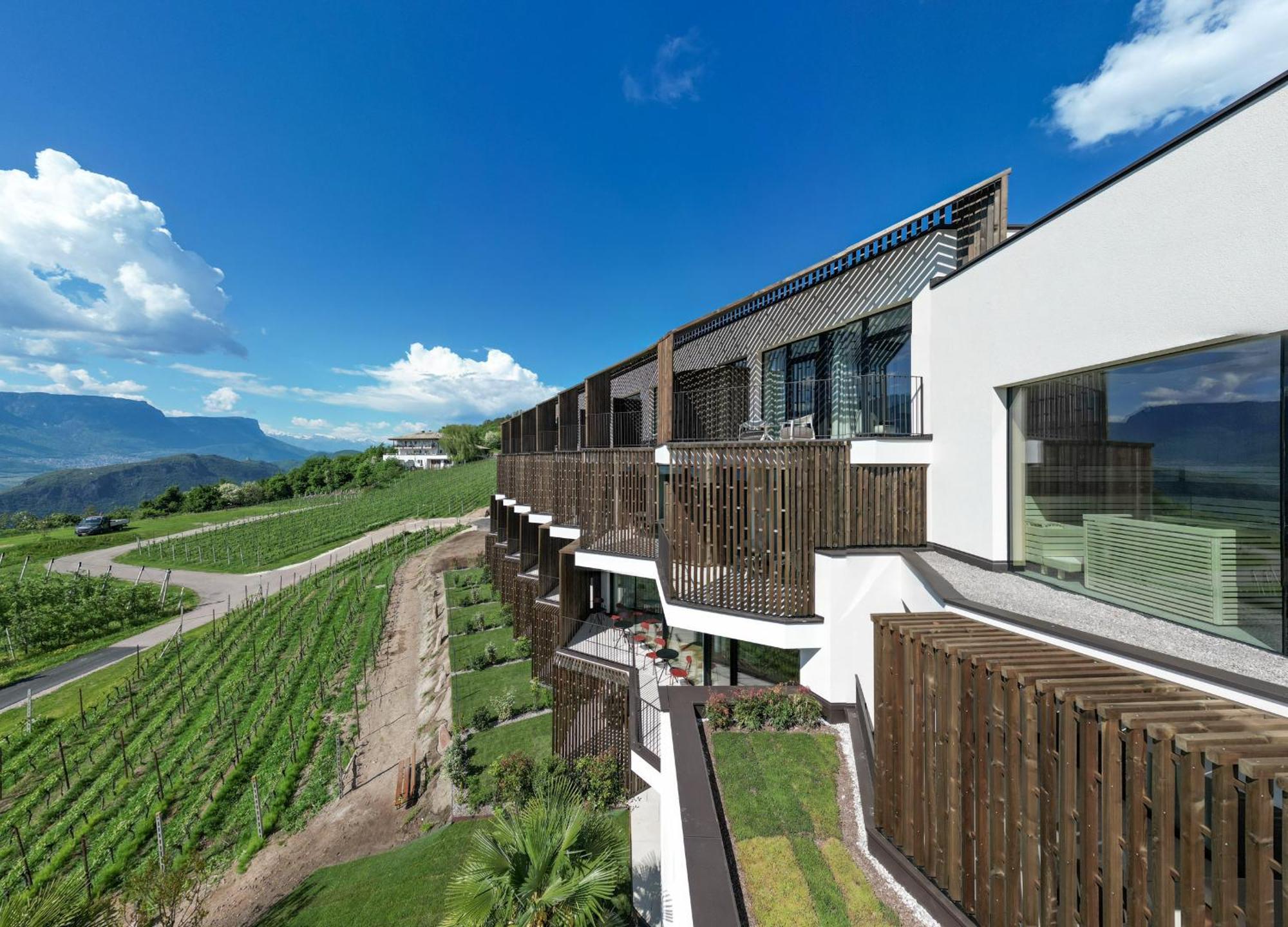Hotel Tenz 2025 Montagna Ngoại thất bức ảnh