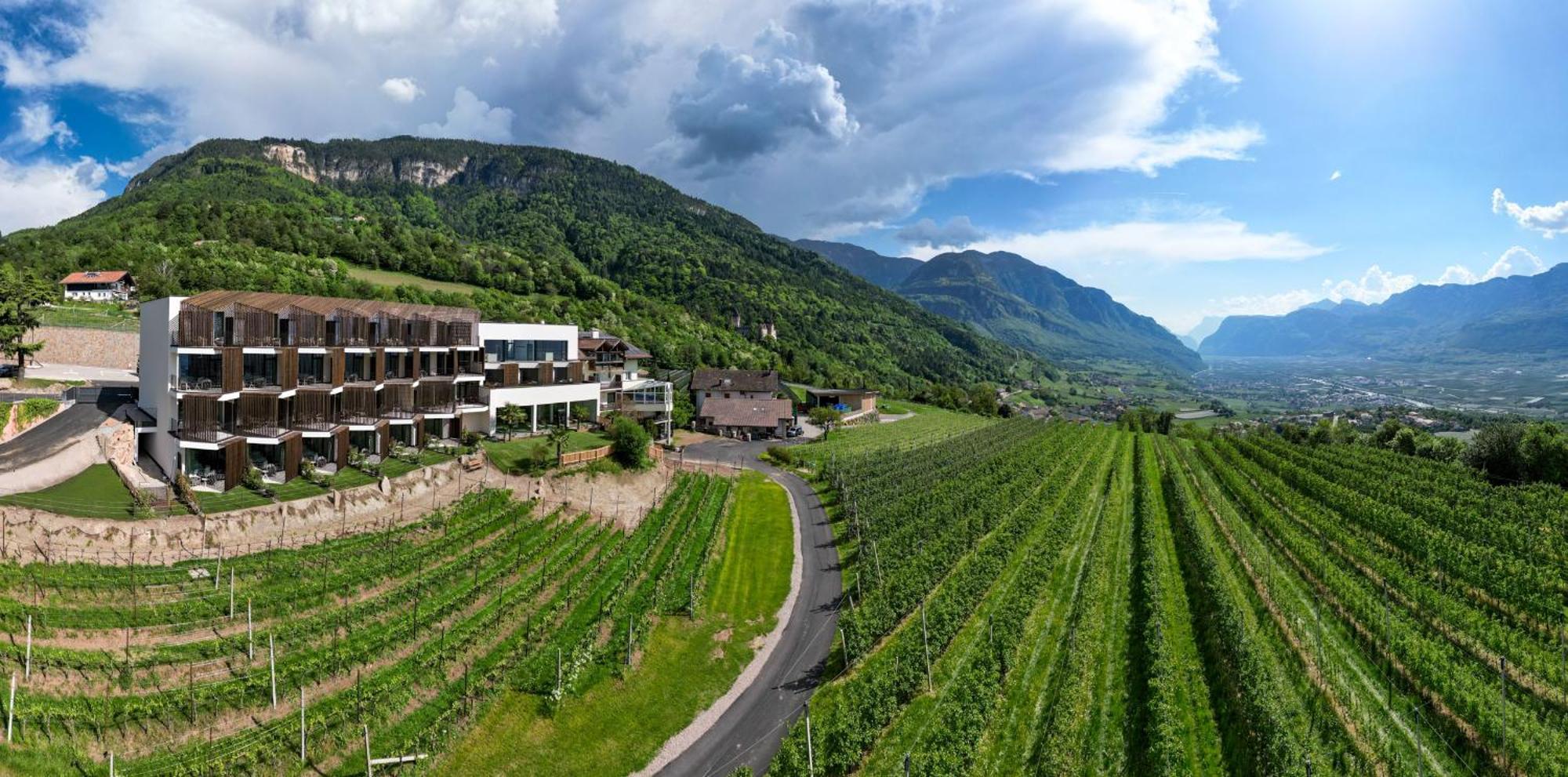 Hotel Tenz 2025 Montagna Ngoại thất bức ảnh