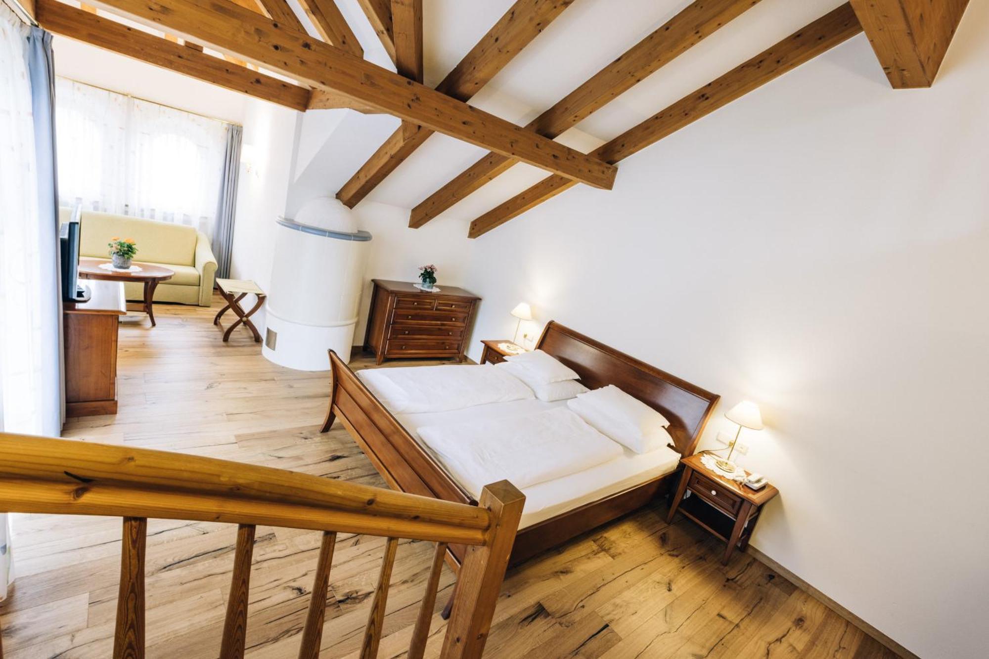 Hotel Tenz 2025 Montagna Ngoại thất bức ảnh