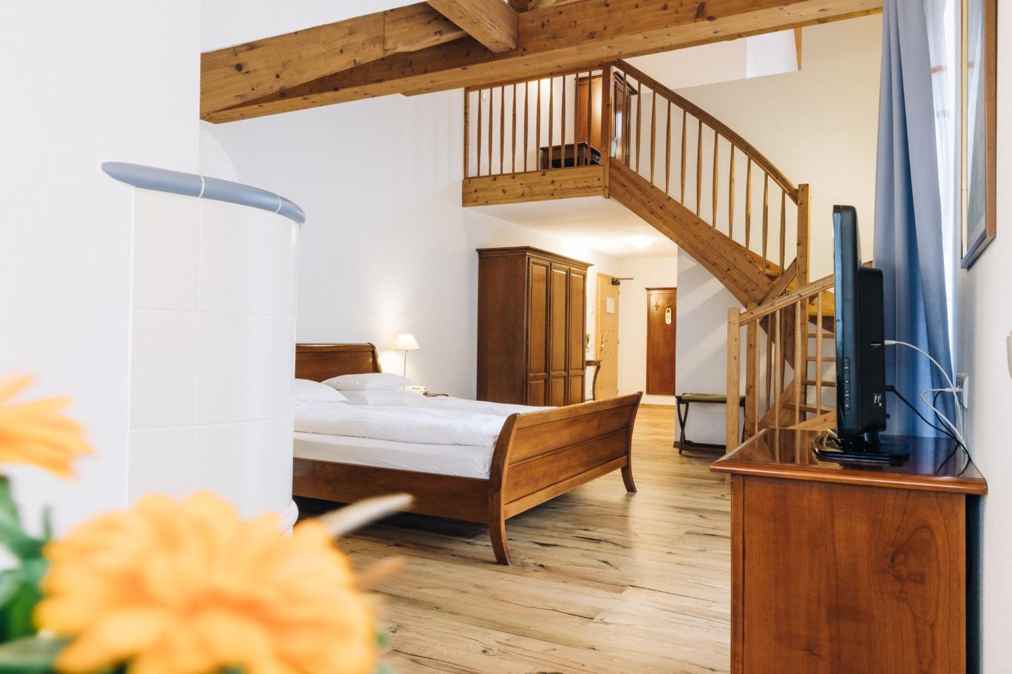 Hotel Tenz 2025 Montagna Ngoại thất bức ảnh
