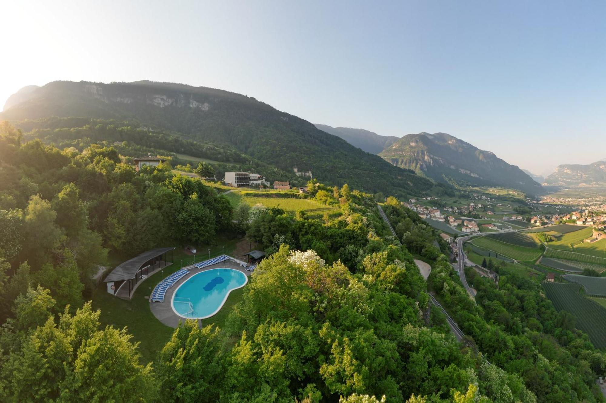 Hotel Tenz 2025 Montagna Ngoại thất bức ảnh