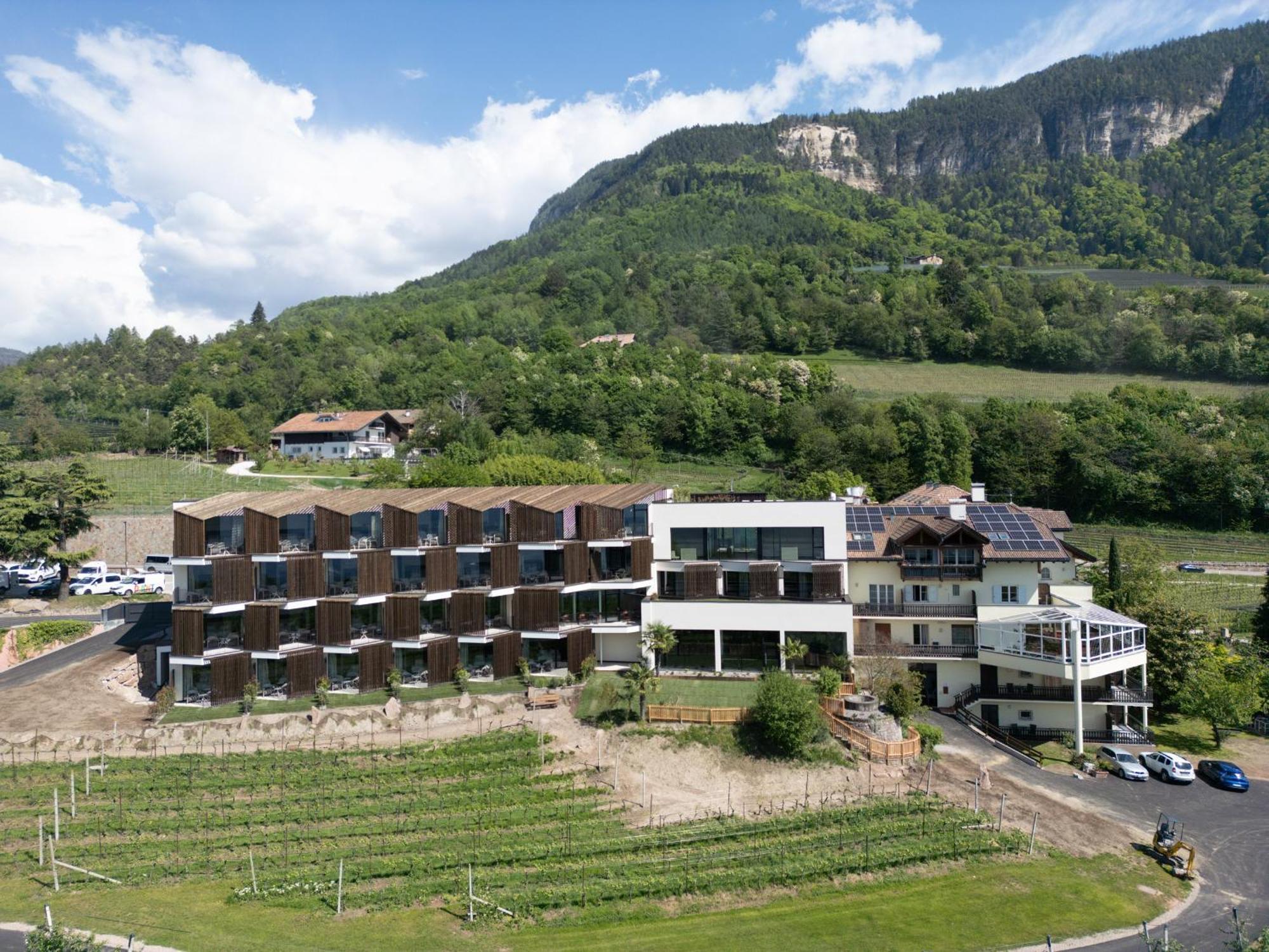 Hotel Tenz 2025 Montagna Ngoại thất bức ảnh